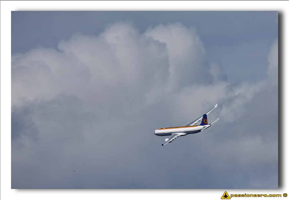 Airbus A330 - 10