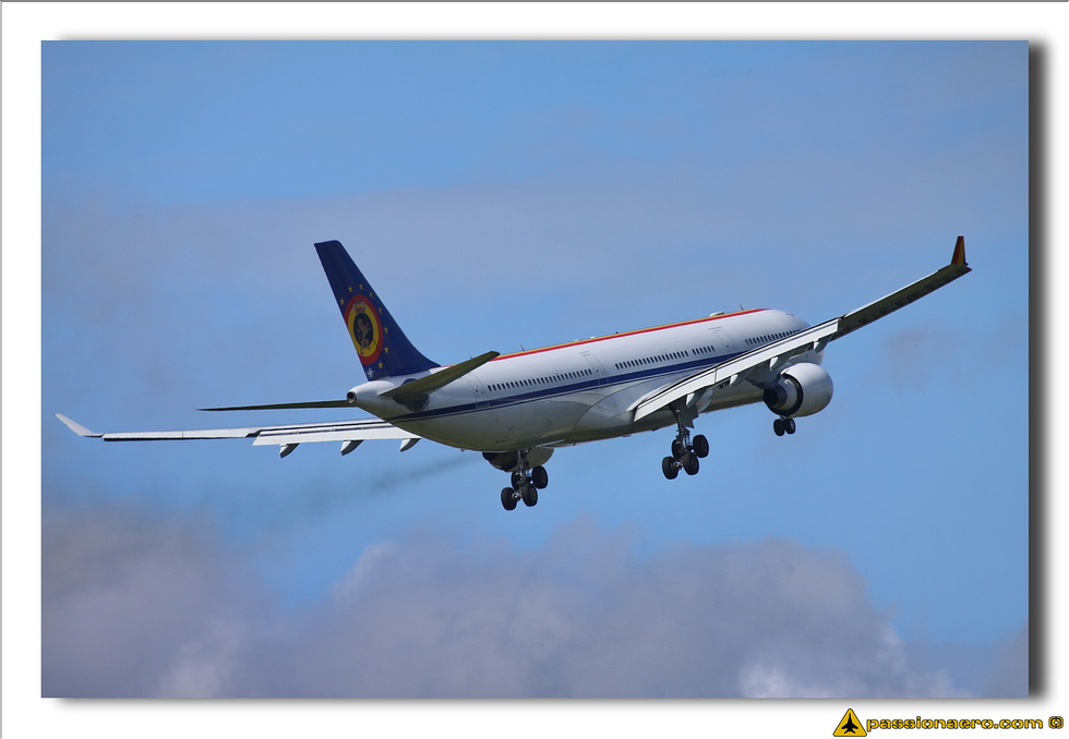 Airbus A330 - 30