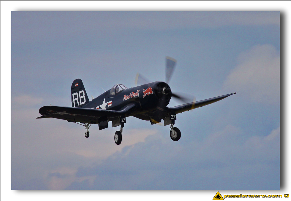Vought F-4U4 Corsair - 18