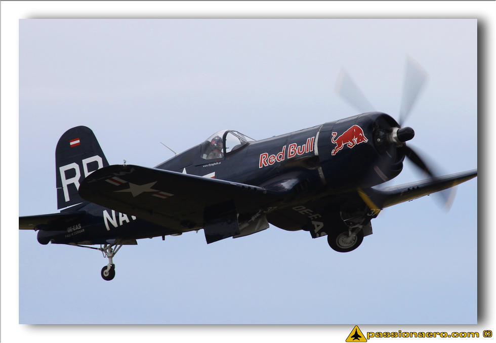 Vought F-4U4 Corsair - 20